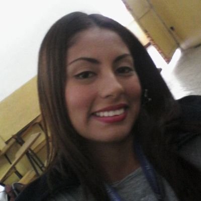 Graduada de TSU en Publicidad y Mercadeo
Amante de los gatos