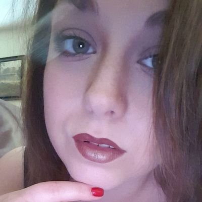 OdeToMyCoffee's profile picture. Stay at home mom.
occasionally plays hash tag games. 

'bout it guys 🤗🤗🤗🤗