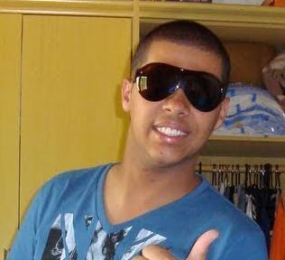 DuhTome's profile picture. 