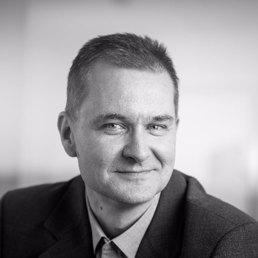 Töissä liikenne- ja viestintävirasto Traficomissa. Vapaa-ajalla intohimoinen luontoihminen. Twiitit ovat omiani.