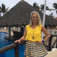 Linda Broom(@MyResortlife) 's Twitter Profile Photo