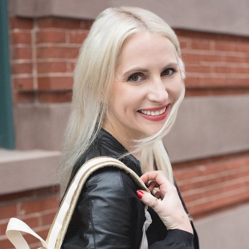 Wife of @rickyrobinett. Mom to Faraday and Gif. Conceptual artist and creator.