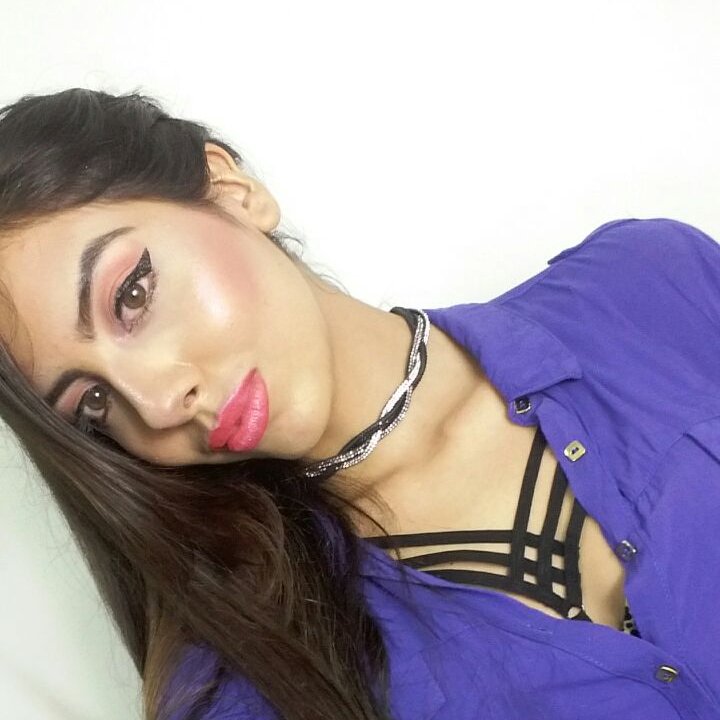 Fashion Model💋🌻, Im 21 yr old, who loves to enjoy life and creazy things / Soy Modelo tengo 21 años disfruto mucho mi vida y las cosas locas💋👑