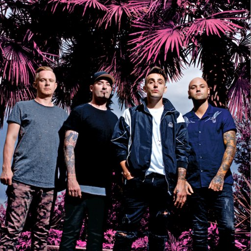 This is Hedley's Official Twitter! The new album #CAGELESS is available now!