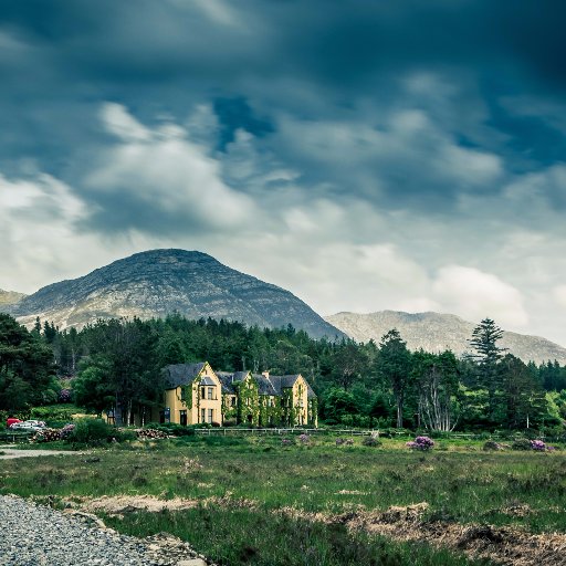 Country House Hotel in the Inagh Valley in beautiful Connemara