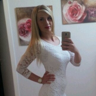 LisaChris12's profile picture. 