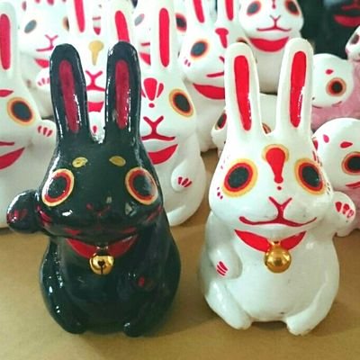描いたり作ったりしてる人。お知らせツイートは #退廃ロマンのお知らせ タグにて。
shop◆https://t.co/NL0uwfmDmi
Instagram◆https://t.co/PFs5CwOf6x