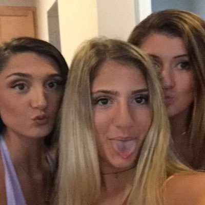 samanthanewelll's profile picture. katie brennan