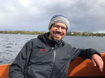 Renewable Energy Enthusiast. Cares about #SDG7 at @RL_Institut; works on #EnergySystemChange at @rl_kolleg
🚲☀️⚡🏝