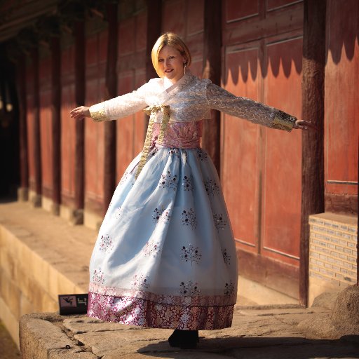 PenelopeWallens's profile picture. British roots but have become a global nomad relishing the challenges and contradictions of other cultures. Chronic pain management and prevention inspires me.