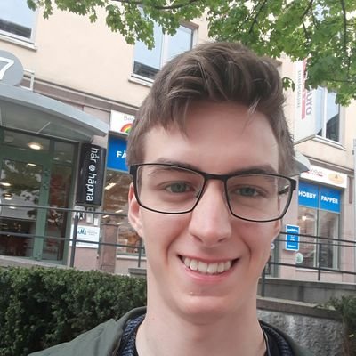 PgGranlund's profile picture. Är egentligen precis som alla andra, men lever i villfarelsen att jag är annorlunda. Tänker högt om teknik, känslor och livsmål på https://t.co/y2dX5I8Zut