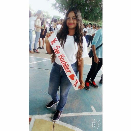Hija del Rey de Reyes/ Dios 🙏🏻 Eres Mi Fuerza 💪🏻No Pierdas❌ Tu Tiempo En Mirar Mi Vida.💁 Usalo Para Arreglar La Tuya 👌 /Ig:ruiz2071