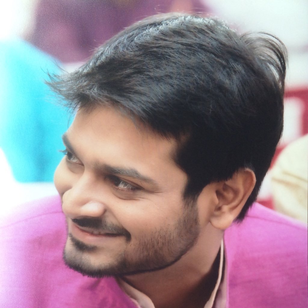 ayushjjw's profile picture. Spirituality. Investing. Curiosity is Antifragile!