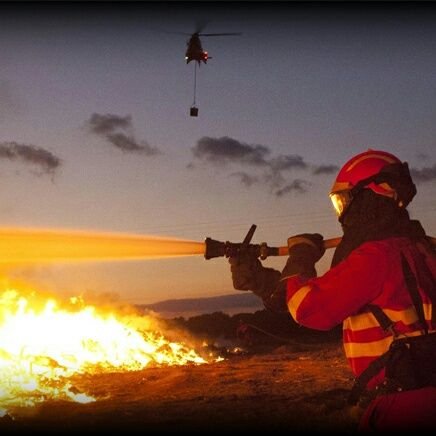 Militar de la @UMEgob 🚒💦🔥🌊❄️🏚🌋 .      Técnico en fútbol Nivel I 👟⚽️🏟 #Panenkista. Técnico Superior en G E V E C 📈💹💵💶🧾🏦 Burjassot - Torrevieja 📍