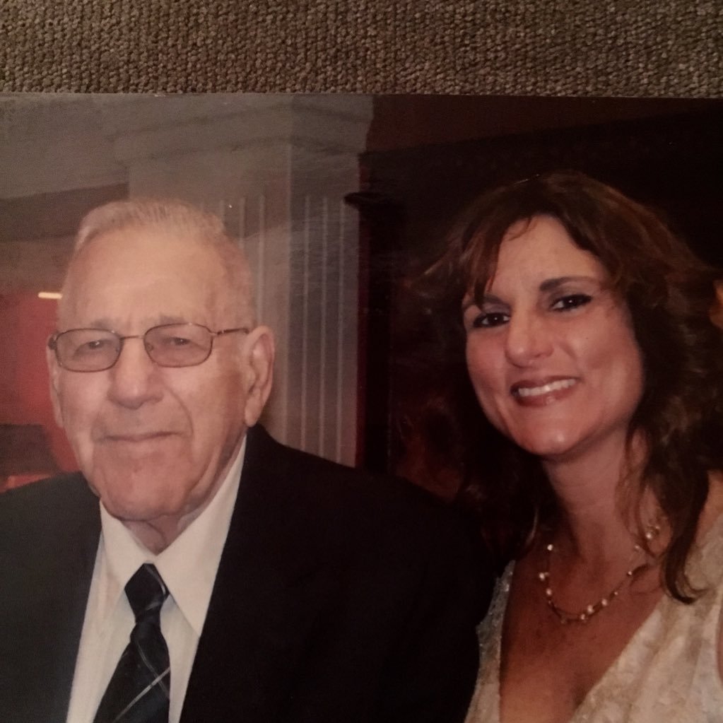 bbrb5800's profile picture. "Practice random acts of kindness and senseless acts of beauty." -Anne Herbert