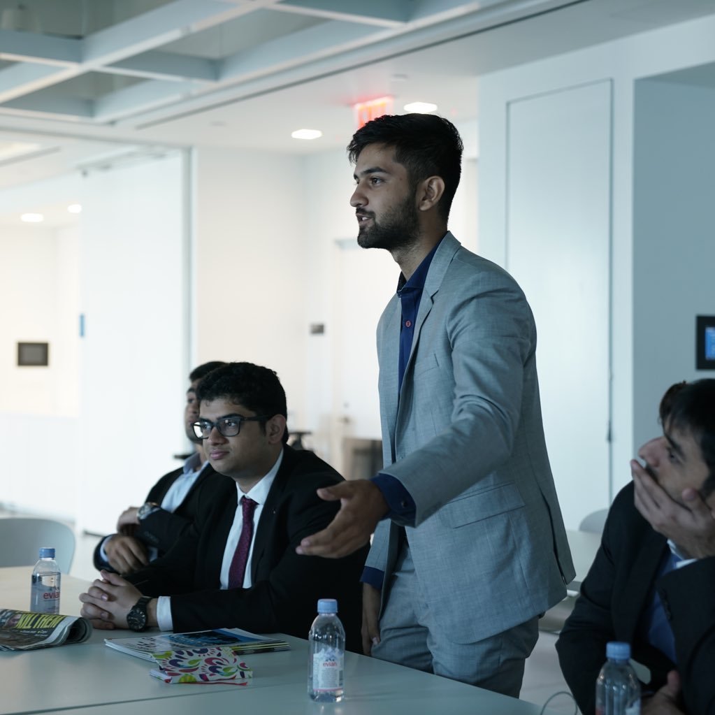 varun_kandhari's profile picture. doge