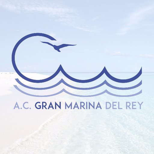 Exclusiva Marina anclada en el Parque Nacional Morrocoy desde 1990