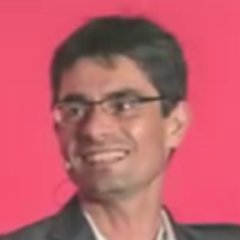 Passionate by new IT techniques and their impact on network evolution, sport, cartography.