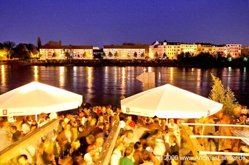 Magdeburgs schönste Strandbar. Direkt an der Elbe!