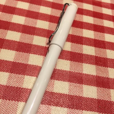 webwriting2017's profile picture. Webライティングに役立ちそうなツイートを紹介します。中の人が時々感想をつぶやきます。