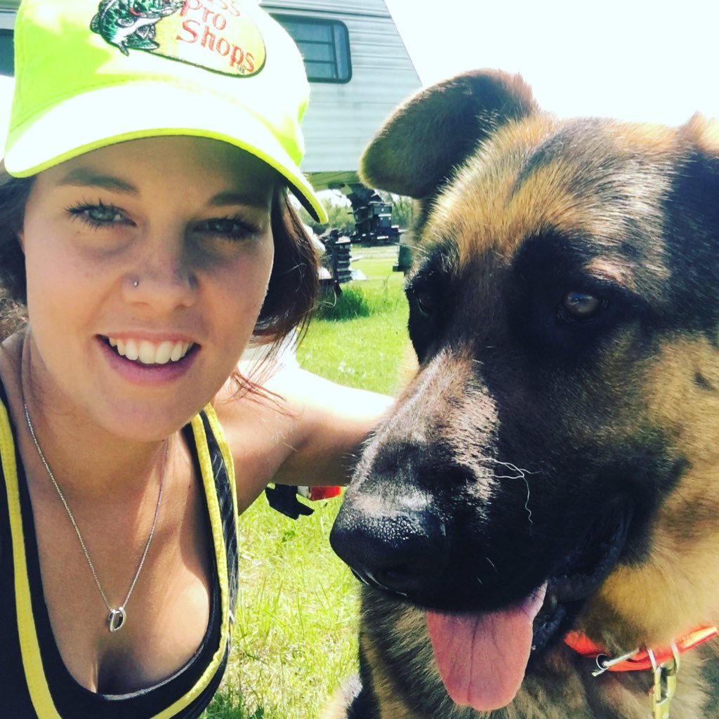 kalibrianne1's profile picture. † ♤living life, kicking and screaming♤