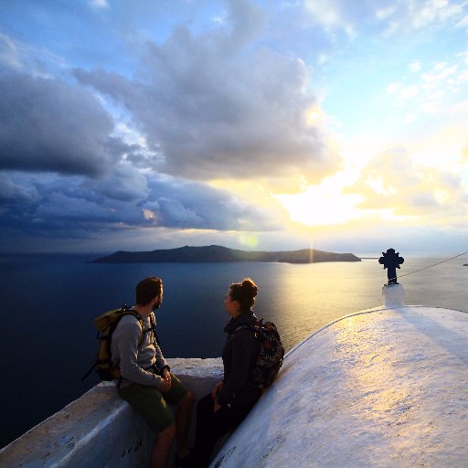 Jean-Baptiste et Laurie, voyageurs passionnés en van 🚐 Souvenirs finlandais, saison hivernale dans le Dévoluy, la Grèce et nos escapades françaises 👌🏻