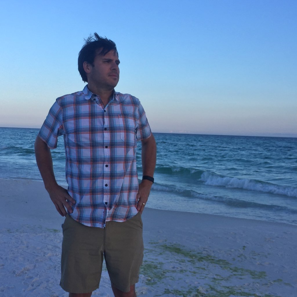 Web Designer living and working in Birmingham, AL. Father, Husband, Son. Runner. Hail State! COYS!