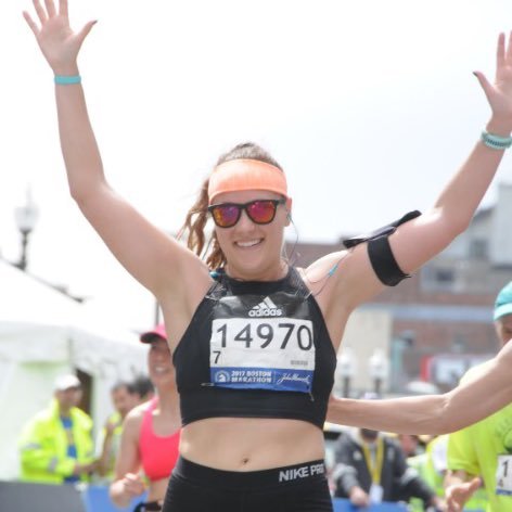 Ambassador: Injinji & Nuun 🏃🏼♀️Chasing that 10k PR • Boxed wine connoisseur 🍷