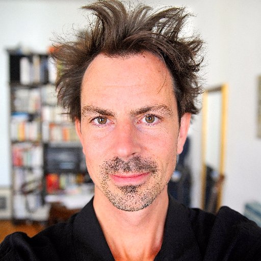 Reporter på Dagens Nyheter - med blick på gränsen mellan ekonomi och samhälle och bilindustrins omställning.