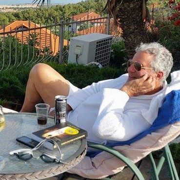 Chang00002028's profile picture. Fun person with very good sense of humor. I try and a better life, like travel,dinner,sporting events,weekend escapes and anything that grabs my attention