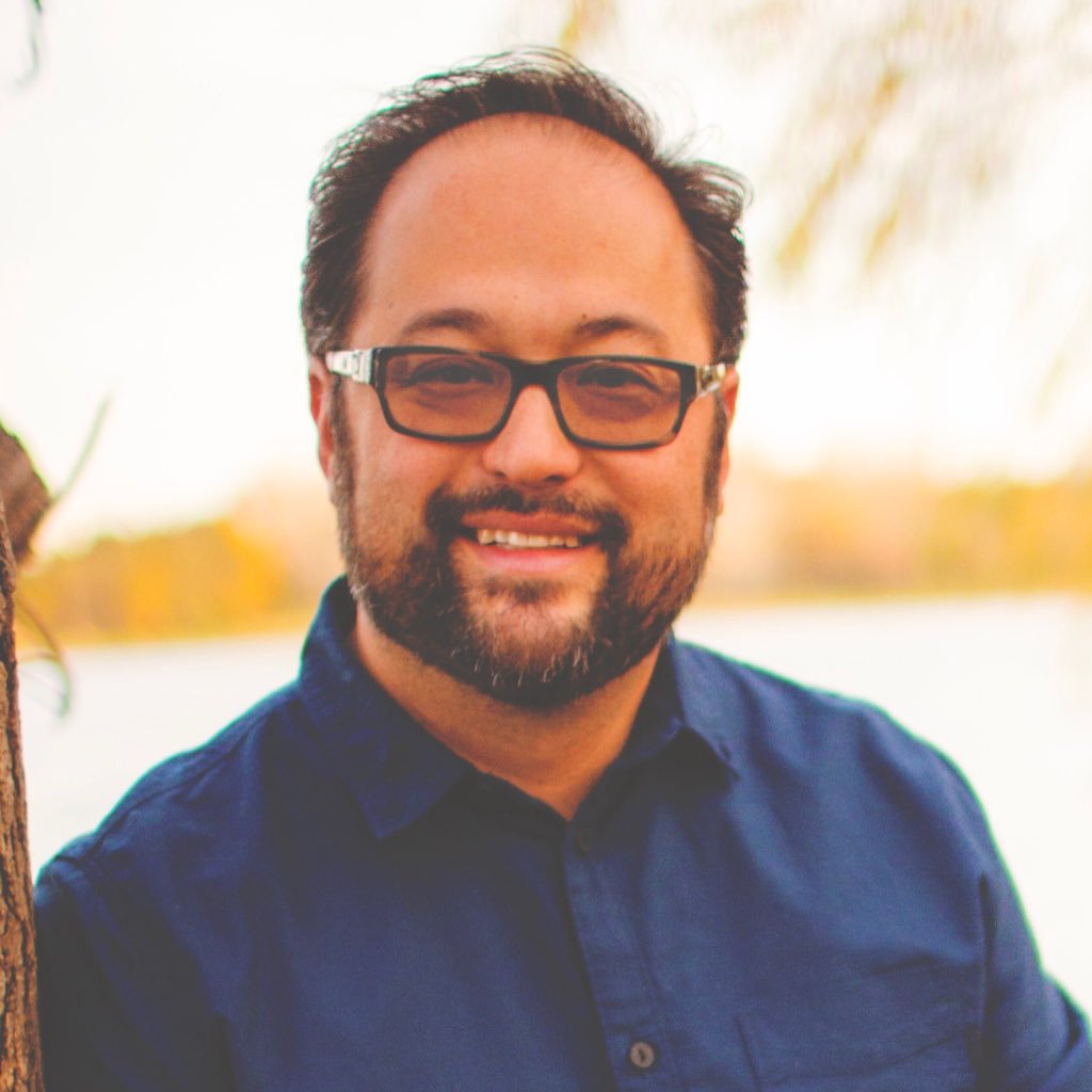I...love God, follow His Son, am in love with my wife, and can never get enough of my kids. Senior Vice President of Content and Engagement @BarnaGroup