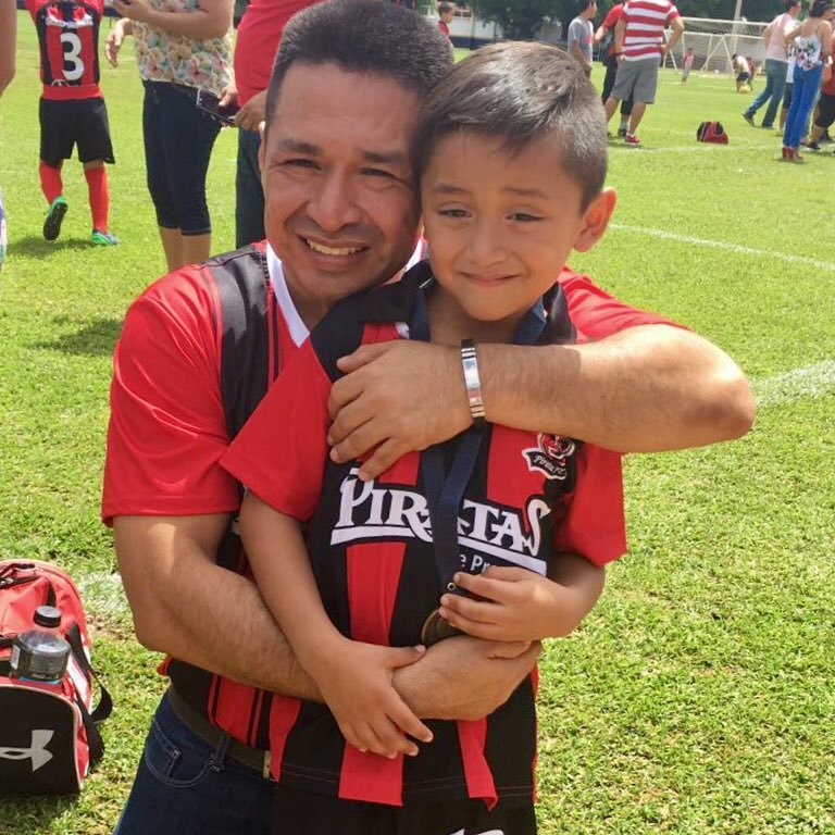 progro's profile picture. Enamorado, Casado con @saileac tengo 4 Hermosos hijos, CP, Cristiano, Siervo e Hijo de Dios, Americanista, RedBull, Madridista y Gunner.