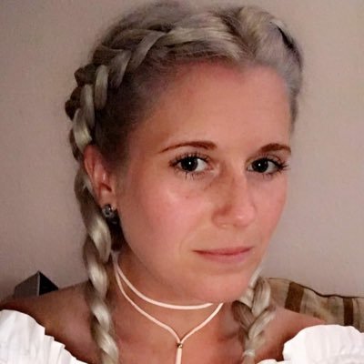 Clare_1987's profile picture. ✨🌈☘️🦄