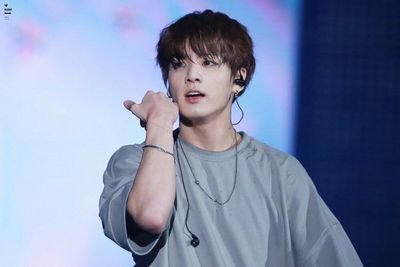 free follow from @jhopepdnim š follow back therr if you want~ but please check my fanpage for hoseok @bemyhope_218 š