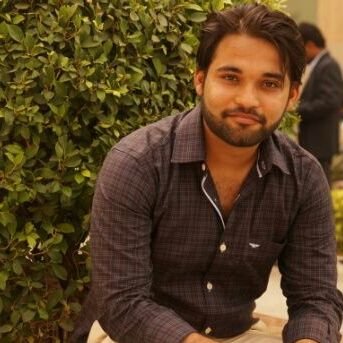 varu_srivastava's profile picture. Techie.