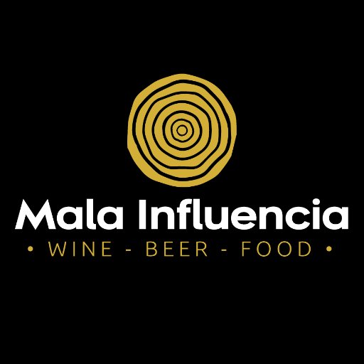 Encuentra gran variedad de vinos, las mejores cervezas artesanales y comida espectacular, en un ambiente con música increíble para compartir entre amigos.