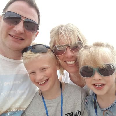 ianchez's profile picture. loves sport,cricket, rugby league(not kick n clap),golf footy !any really.work to live dont live to work!