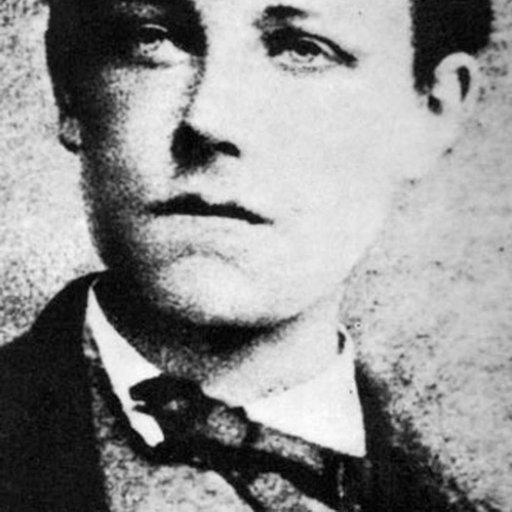 tamtampoetique's profile picture. Passionné de littérature,de philosophie...Poète en face du miroir des ombres