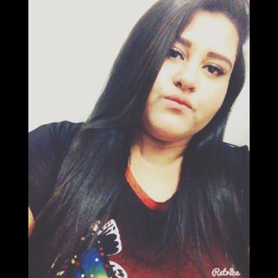Sou Belieber, amo ouvir música, gosto de conversar, sou ótima pra dar concelhos 😎 capricorniana e um amor de pessoa ❤