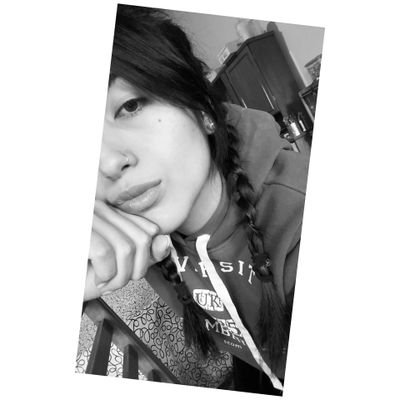 belennn_n's profile picture. 19 | Capricorniana.