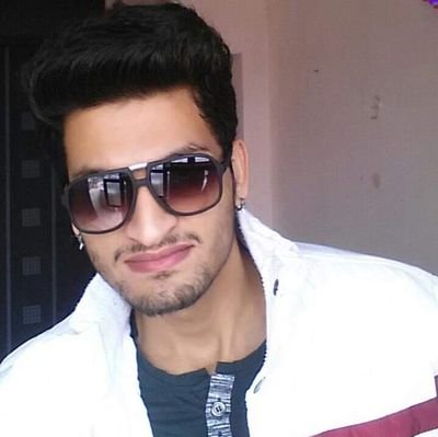 Rohitve29271587's profile picture. 😉