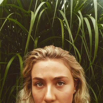 sydneythakidney's profile picture. i like pugs #UNC20 
(•_•)