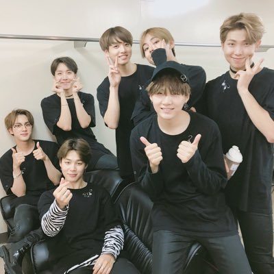 bangtan0013's profile picture. FOLLOW @kookieandchim0 instead 💕