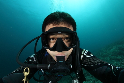 Underwater Photographer, Dive Resort Operator, Wannabe DJ, Food Fanatic.