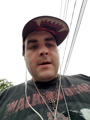 hellspit77's profile picture. am awsome