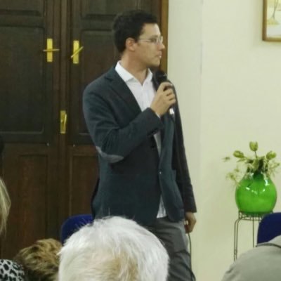 renato_marvasi's profile picture. Graphic designer e imprenditore agricolo. gestisco due aziende agricole una in Calabria a Tropea e una in Umbria a Montefalco...