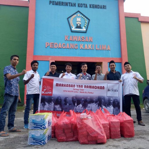 DPWIKAPPISultra's profile picture. Akun resmi DPW IKAPPI Sultra. Akun dikelola Tim IT dan Media #IKAPPISultra #DataPasarSultra #SavePasarTradisional #AyoBelanjaKePasarTradisional #BigData