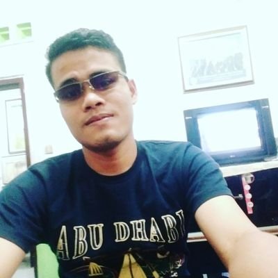 Ali__saragih's profile picture. Anak ke4 Ir.H.Aliman Saragih M.Si & Dra.Hj.Murni Zida Siregar. Suka futsal & basket. Pecinta #pulpylatte. Enjoy with life.