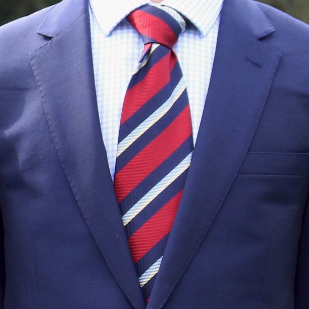 A student perspective of life at Dr Challoner's Grammar School. All tweets are from the School Captain Team.