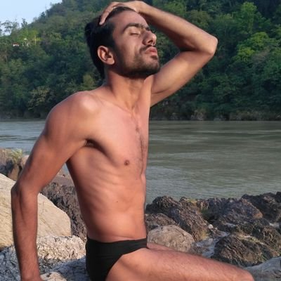 kapilyog's profile picture. 🇮🇳 INDIAN ARMY 🇮🇳 (live life less ordinary) 🚲Explore🌏Wildly 🌲🐒🍒🎶👙🍌📷👄🌴❤️💋🎯 🌱Life=WildYoga 🙌 (stretch it)